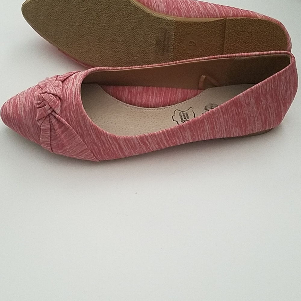 Gold Toe Pink Flat Shoes - Picture 5 of 5